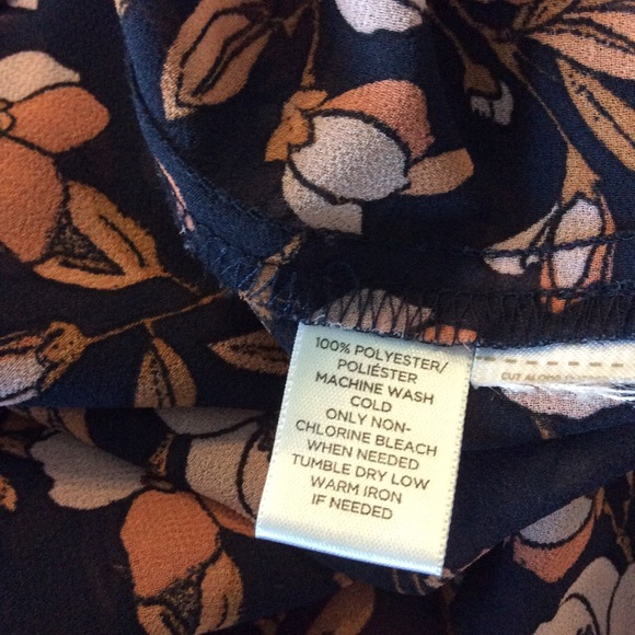 LOFT blouse - Picture 5 of 5